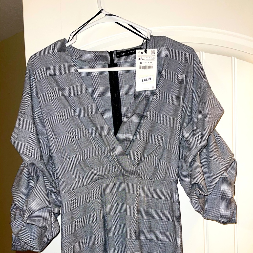 Brand New Zara MIDI dress